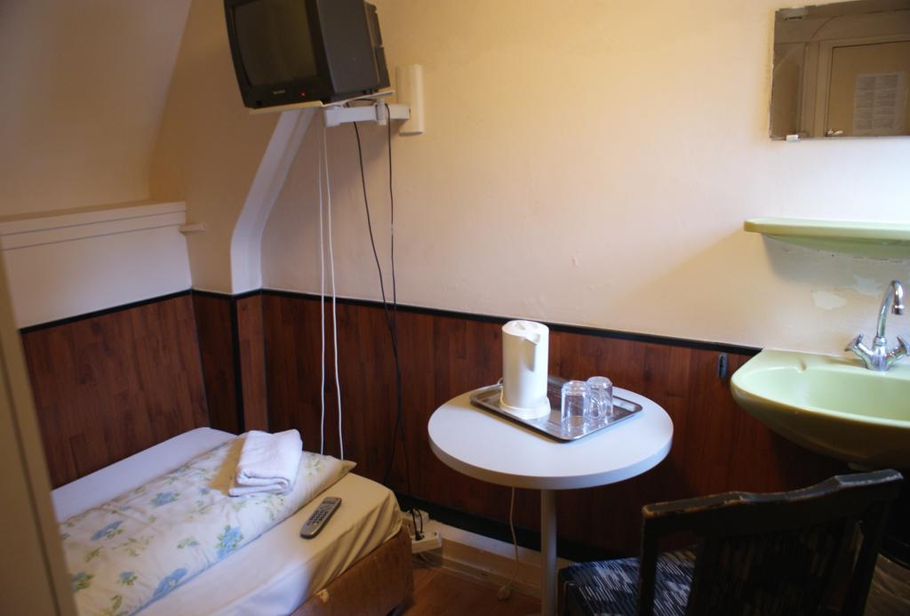 Budget Hotel Thorbecke アムステルダム 部屋 写真