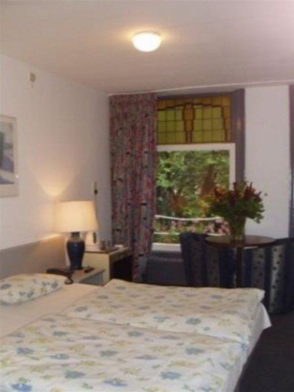 Budget Hotel Thorbecke アムステルダム 部屋 写真