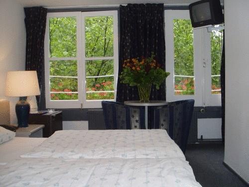 Budget Hotel Thorbecke アムステルダム 部屋 写真